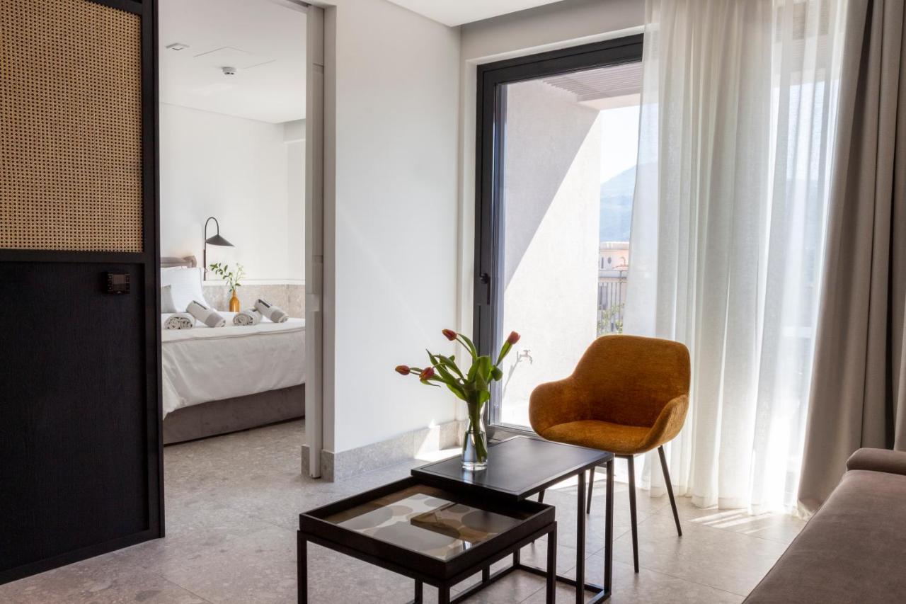 11Suites Aígion Luaran gambar